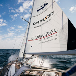 Grand-voile enrouleur coupe triradiale